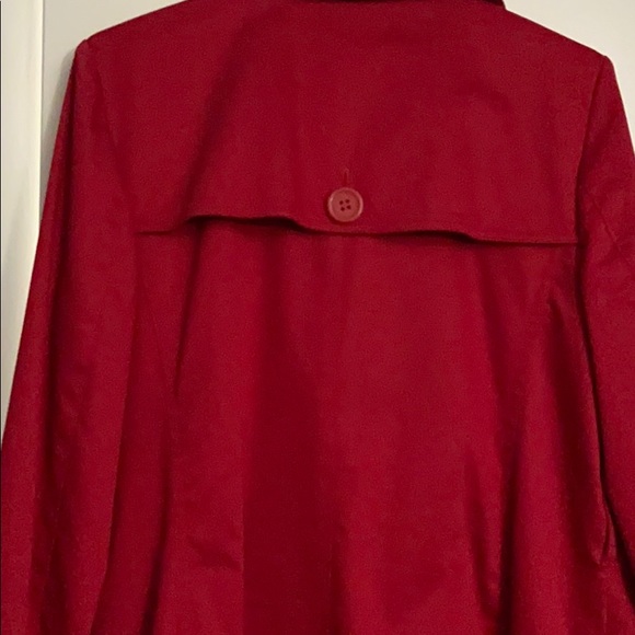 Red Coat - Picture 6 of 6